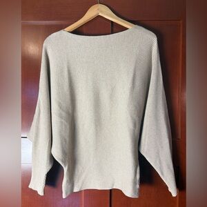 Elegant Beige Ribbed Batwing Sweater Size Medium